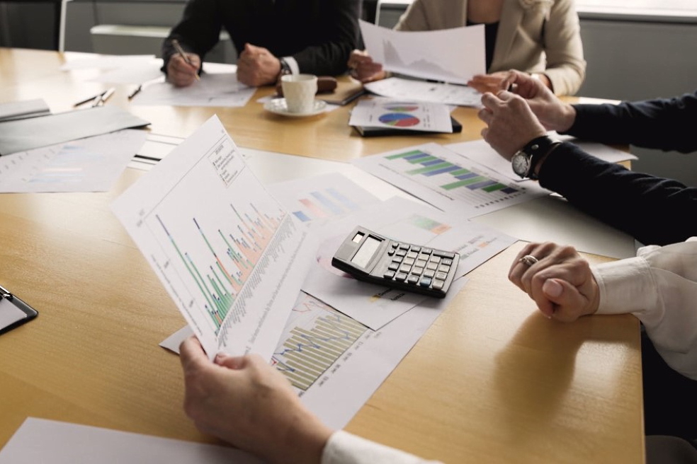 Mezzanine financing: advantages and disadvantages for large businesses Mezzanine financing: advantages and disadvantages for large businesses