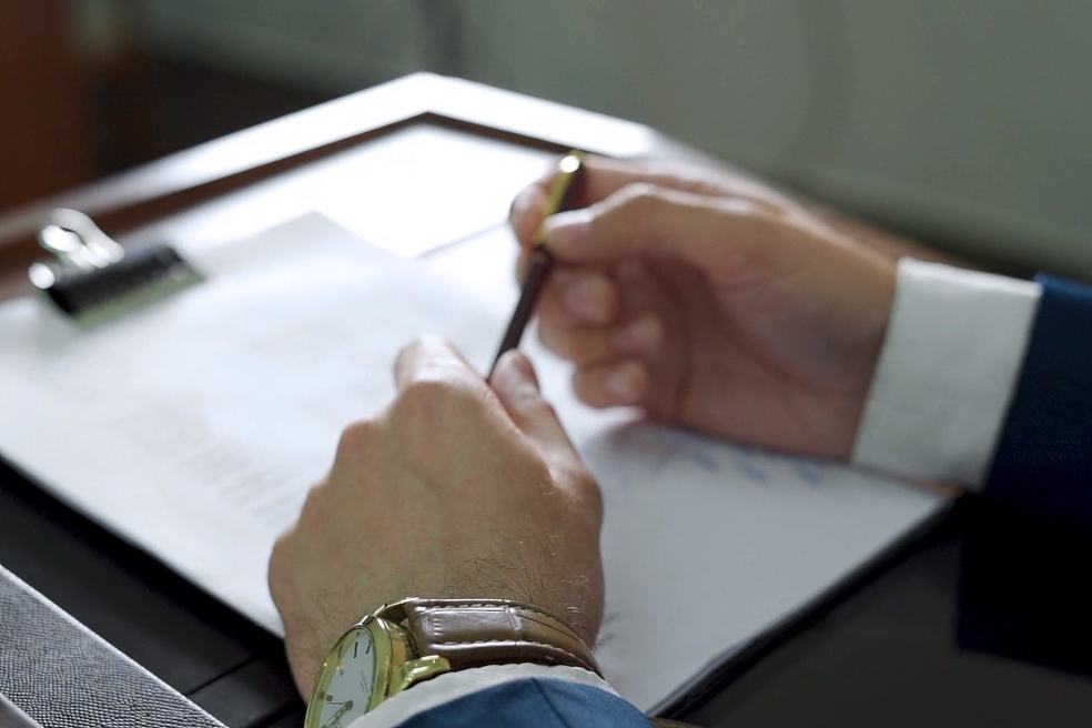 The preparatory stage of the Due Diligence should cover such aspects as concluding a contract, forming a team with relevant experience and establishing clear objectives for the analysis The preparatory stage of the Due Diligence should cover such aspects as concluding a contract, forming a team with relevant experience and establishing clear objectives for the analysis